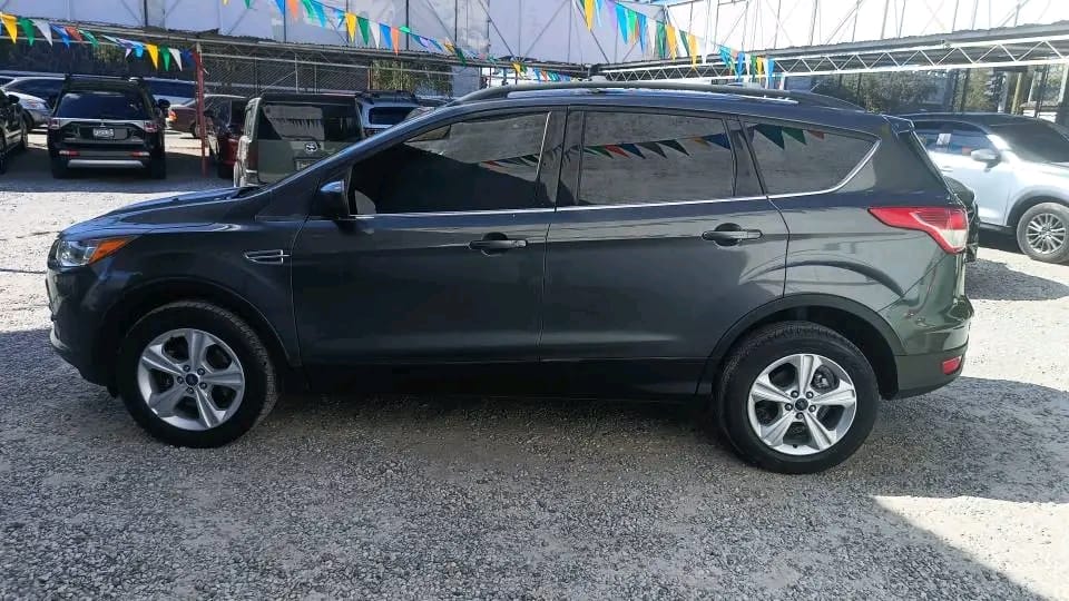 FORD SCAPE SE 4WD 2015