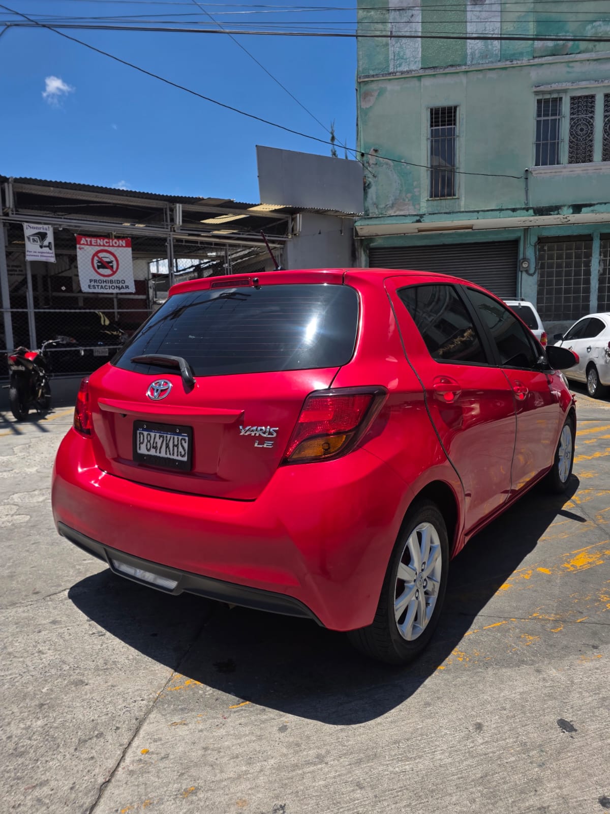 TOYOTA YARIS LE 2016