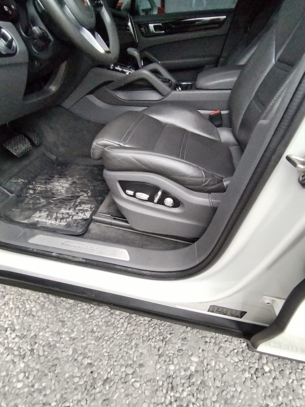 PORSCHE CAYENNE 2019
