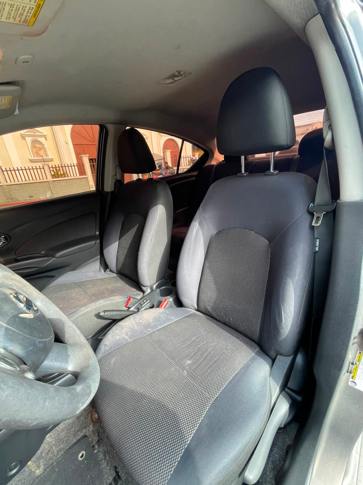 NISSAN VERSA 2012