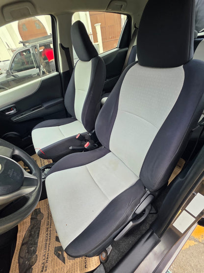 TOYOTA YARIS LE 2013