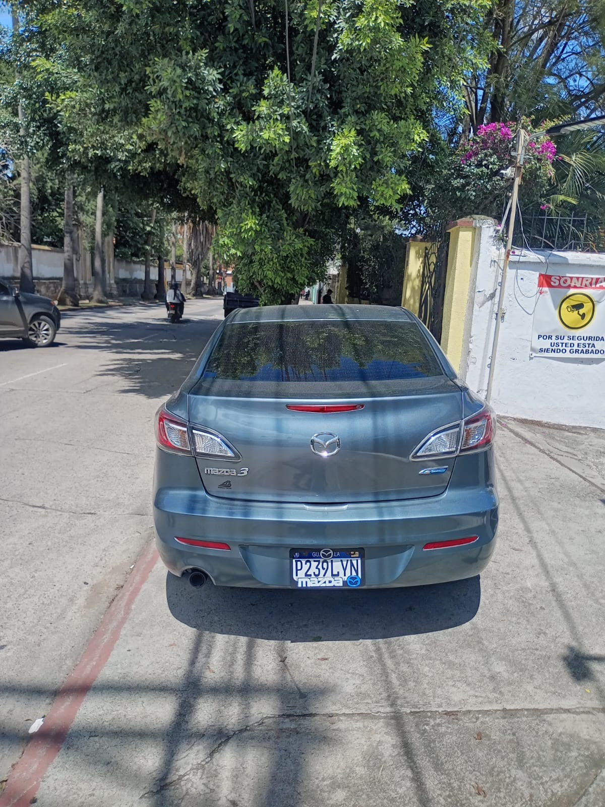MAZDA 3i TOURING 2013