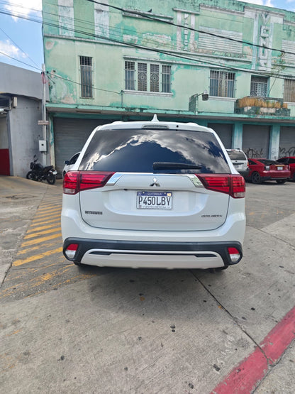 MITSUBISHI OUTLANDER 2019