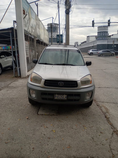 TOYOTA RAV4 4x2 2001