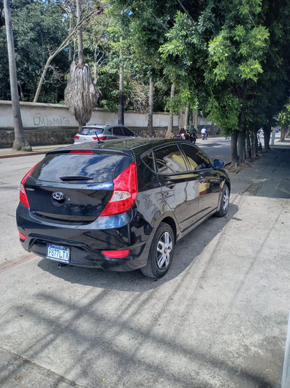 HYUNDAI ACCENT SE 2016