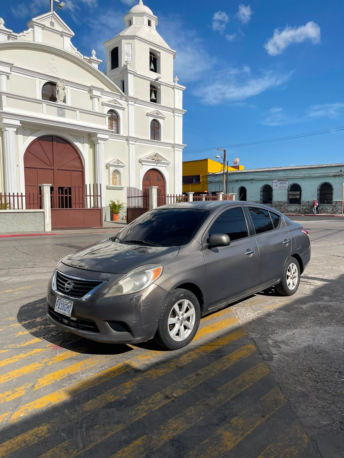NISSAN VERSA 2012