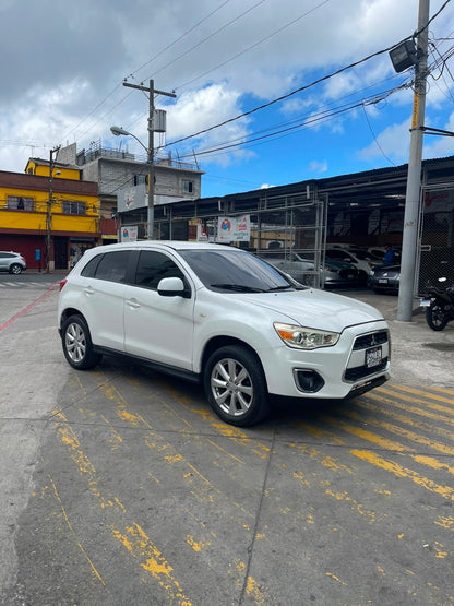 MITSUBISHI OUTLANDER SPORT 2WD 2015
