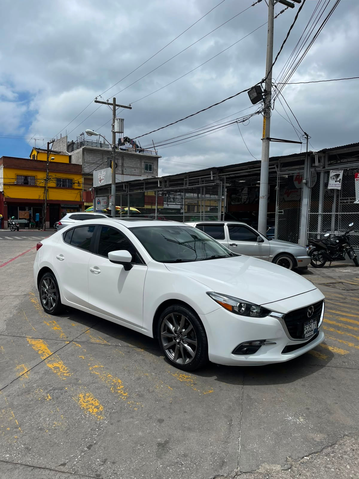 MAZDA 3 GRAND TOURING S 2018
