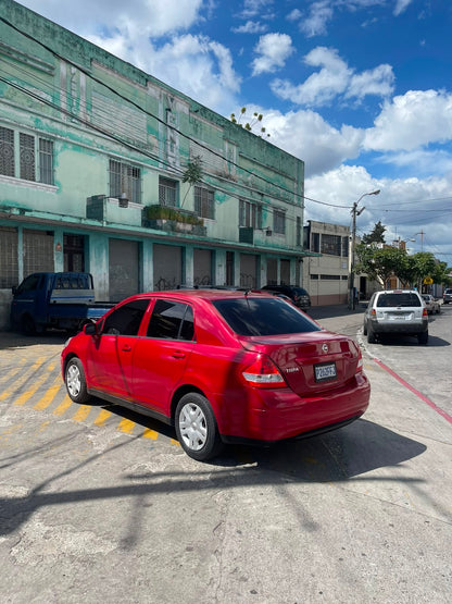 NISSAN TIIDA 2012