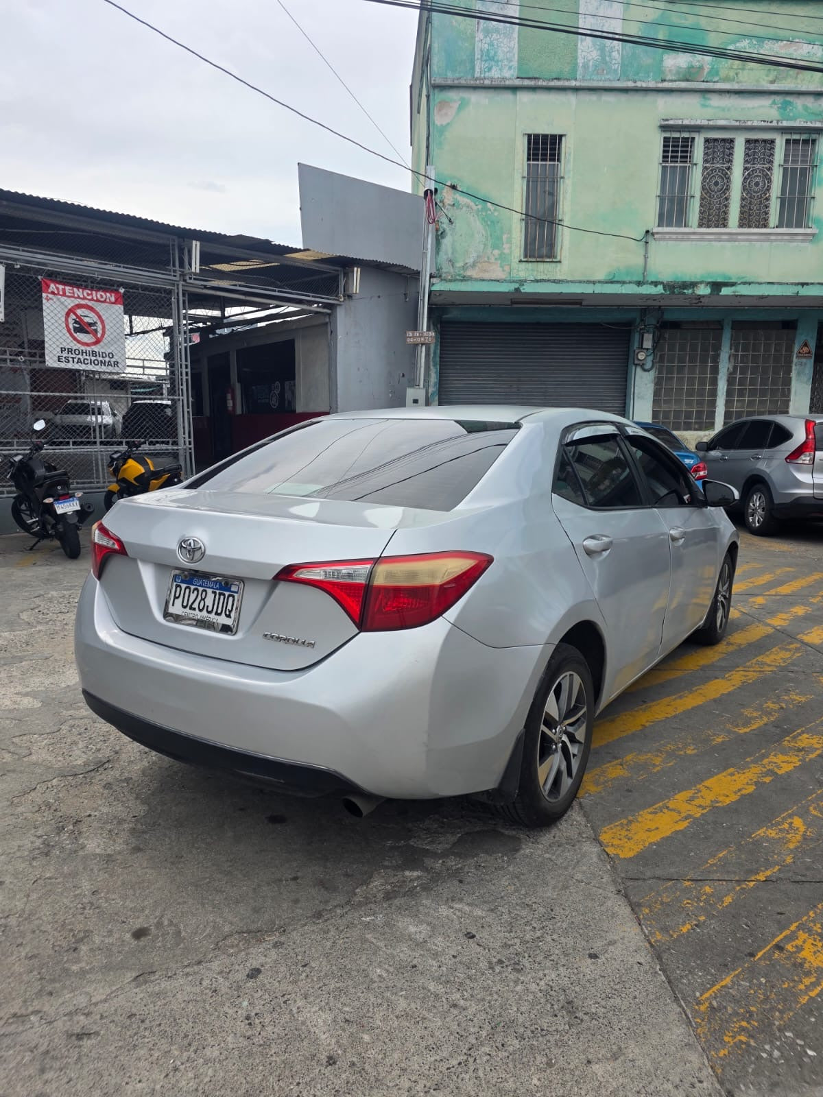 TOYOTA COROLLA LE 2016