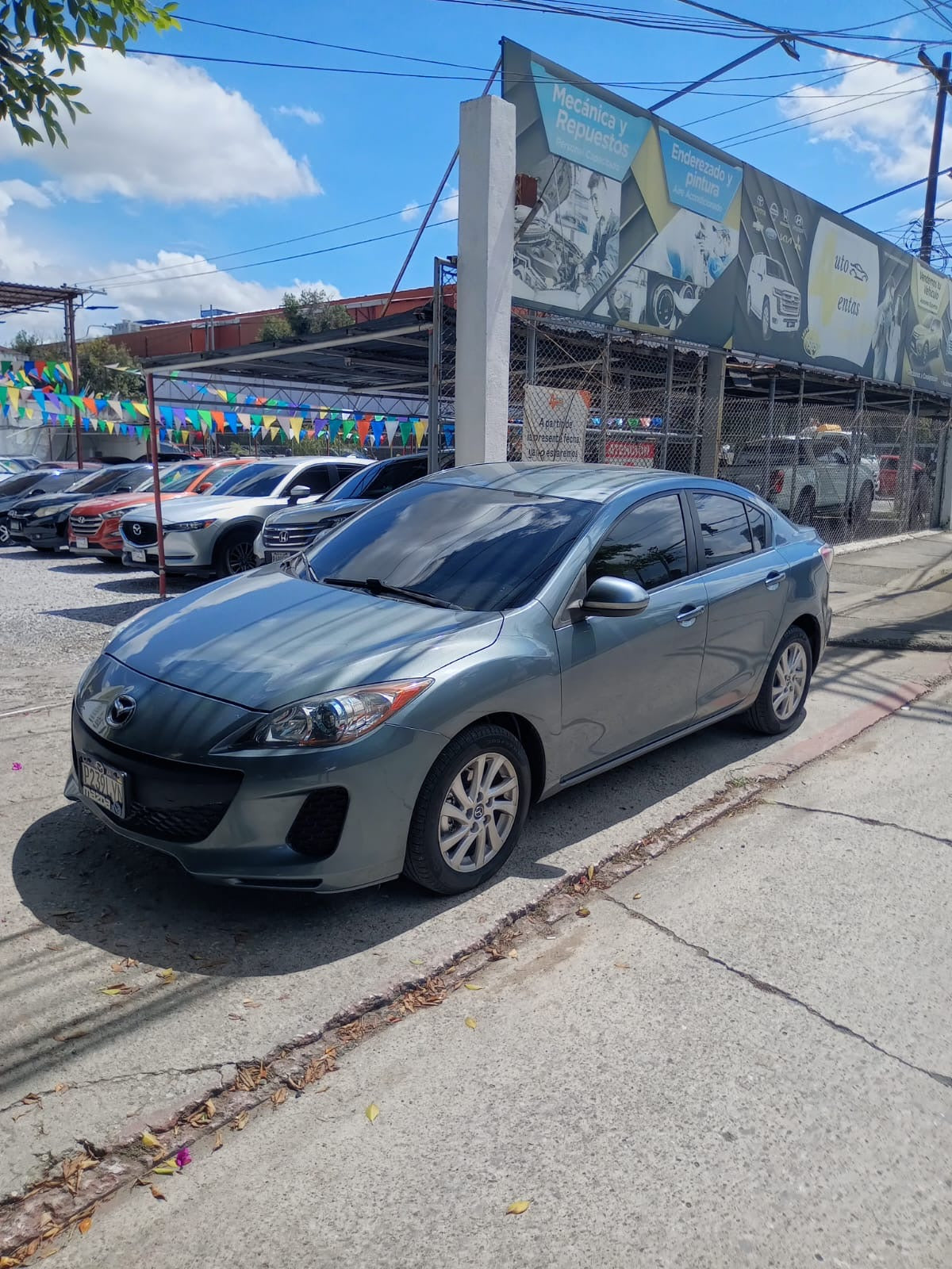 MAZDA 3i TOURING 2013