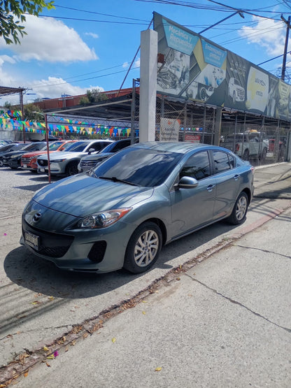 MAZDA 3i TOURING 2013
