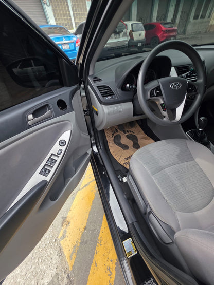 HYUNDAI ACCENT GLS 2015