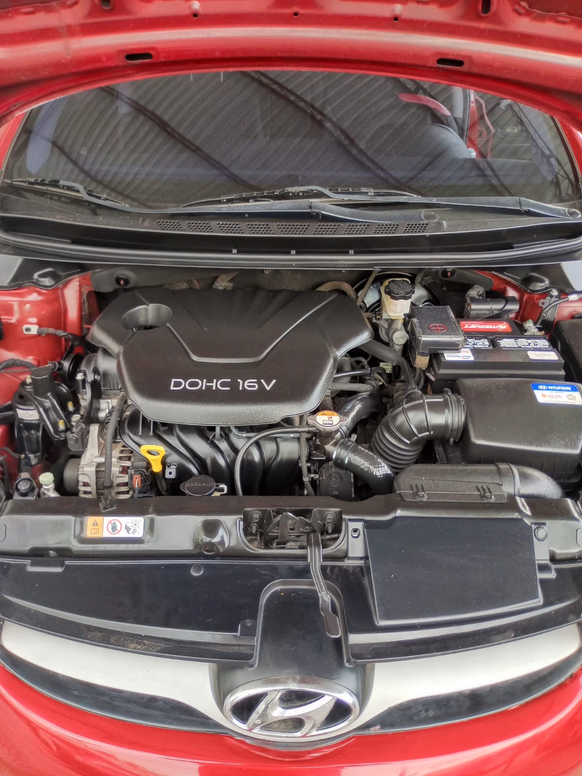 HYUNDAI ELANTRA 2012