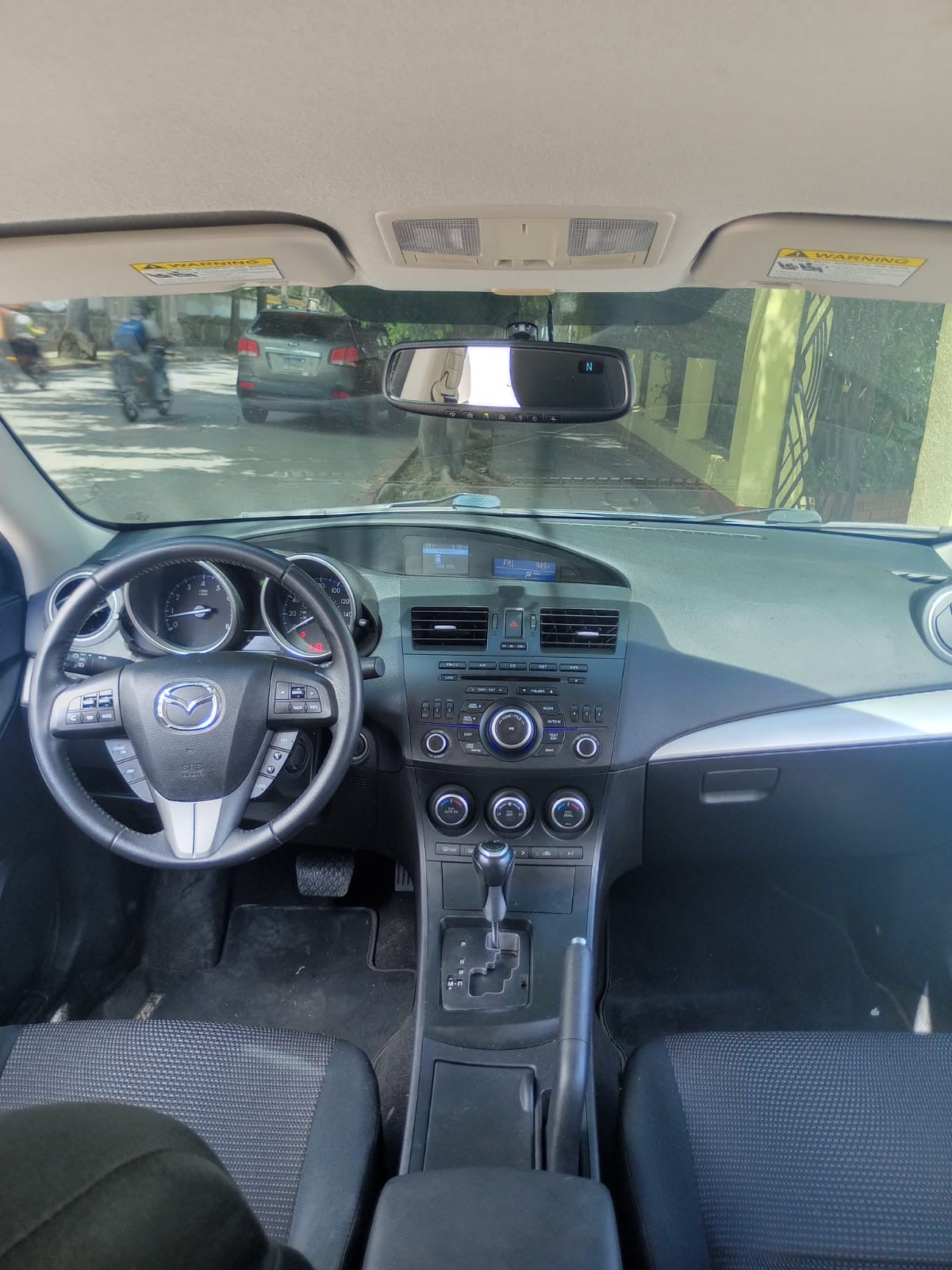 MAZDA 3i TOURING 2013