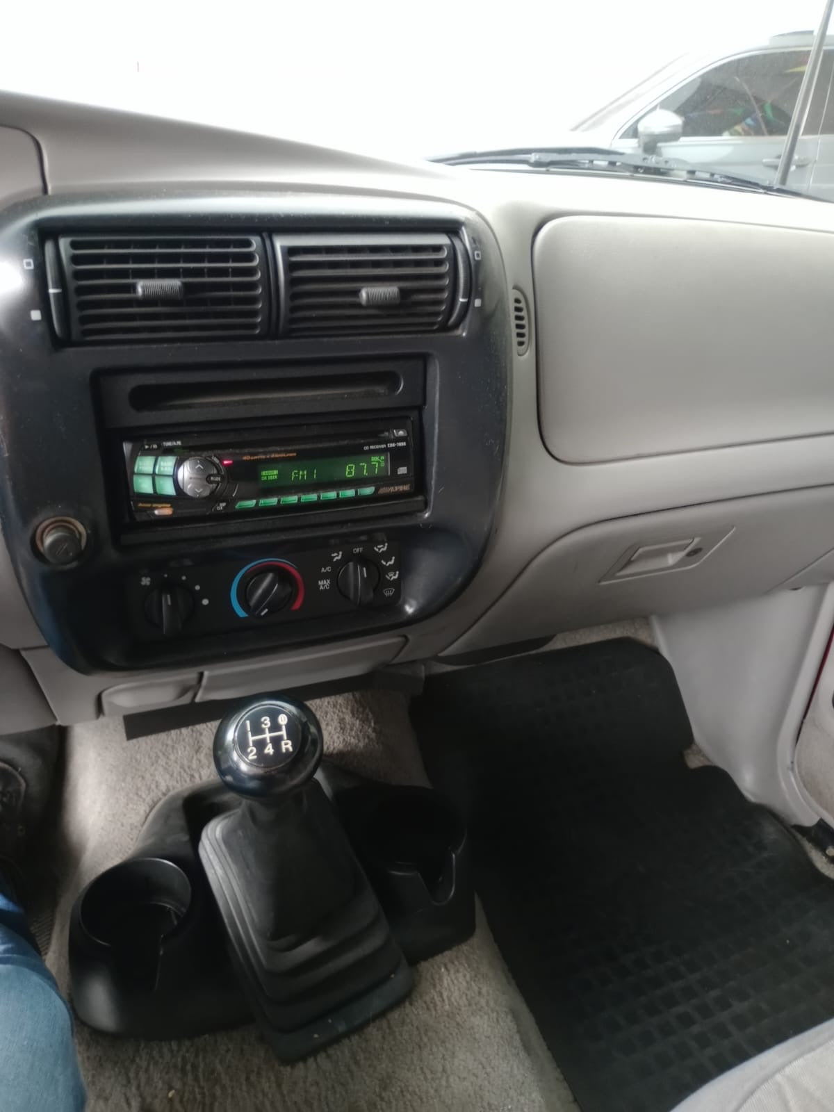 MAZDA B-2300 4X4 SE CAB PLUS