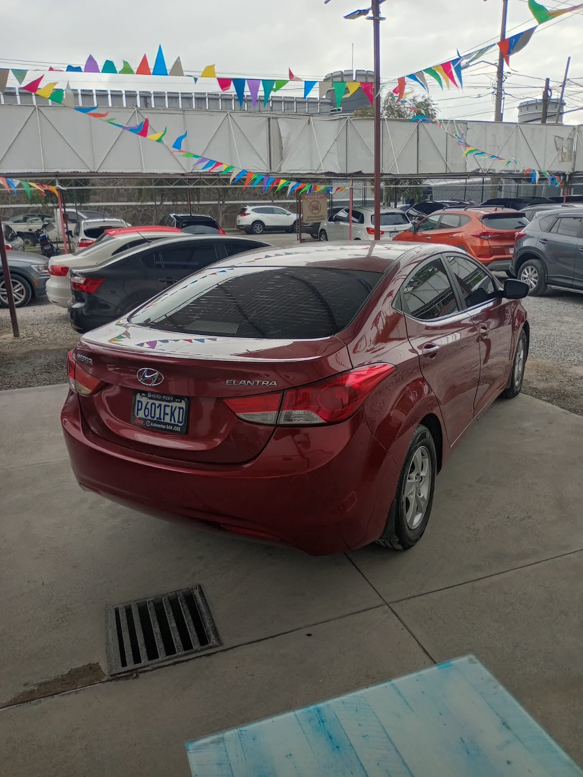 HYUNDAI ELANTRA 2012