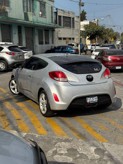 HYUNDAI VELOSTER 2013