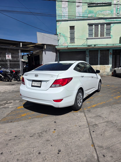 HYUNDAI ACCENT SE 2016