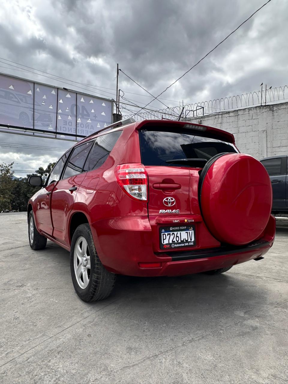 TOYOTA RAV4 2WD 2012