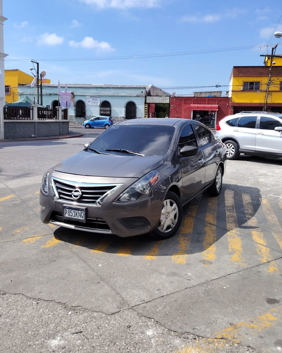 NISSAN VERSA 2016