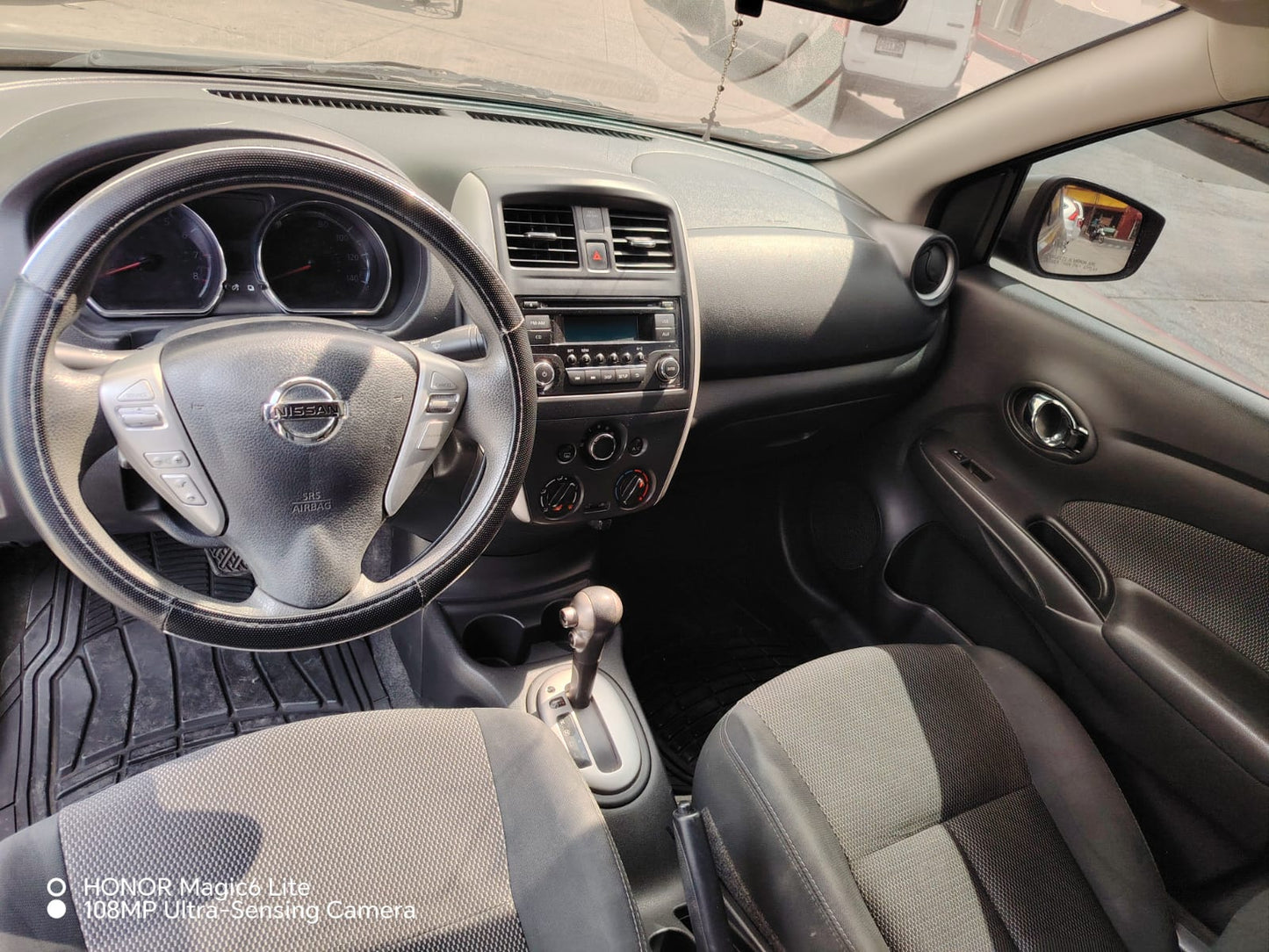 NISSAN VERSA 2016
