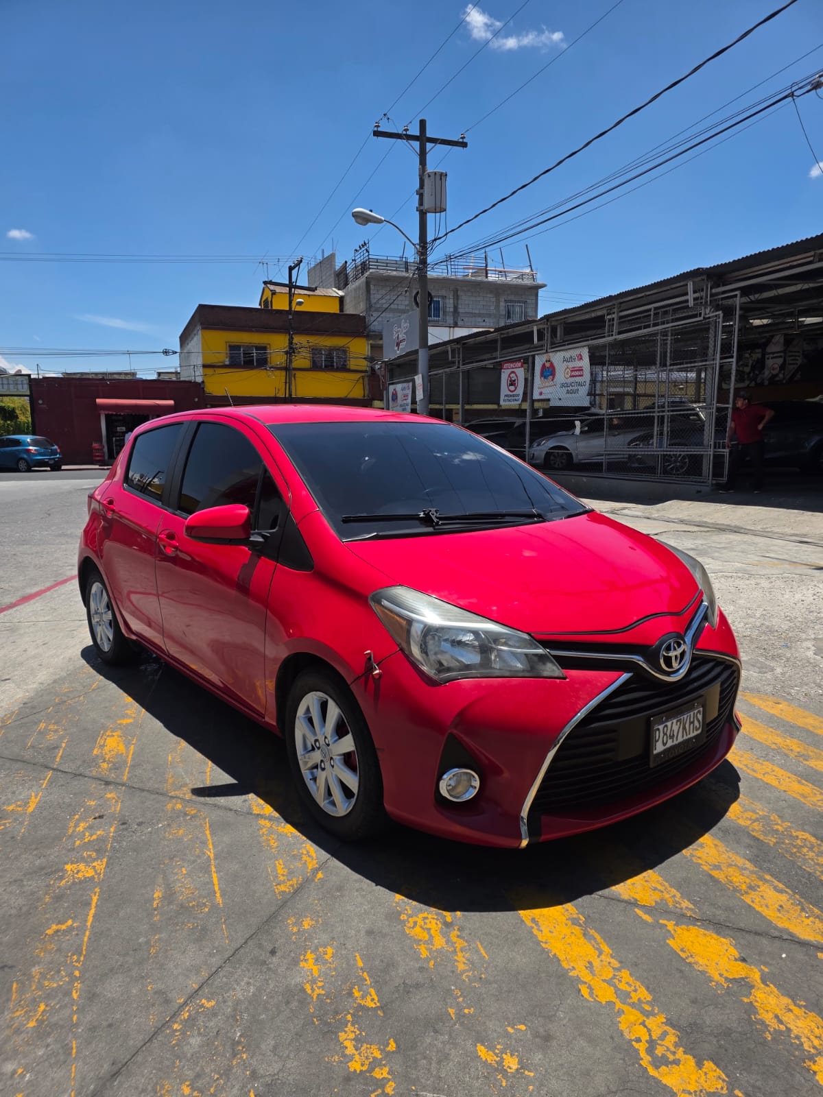 TOYOTA YARIS LE 2016