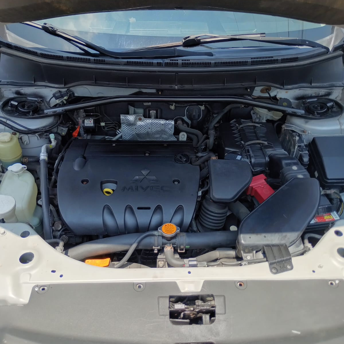 MITSUBISHI OUTLANDER ES 4WD 2010