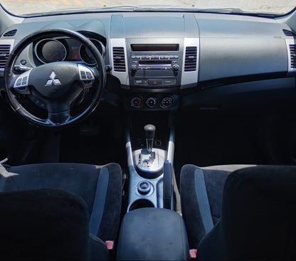 MITSUBISHI OUTLANDER ES 4WD 2010