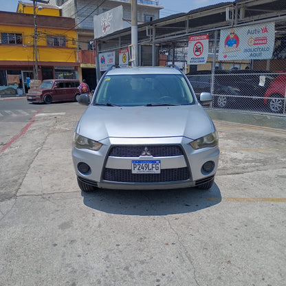 MITSUBISHI OUTLANDER ES 4WD 2010