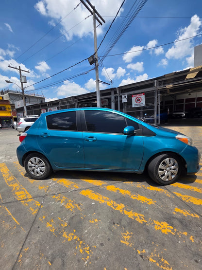 TOYOTA YARIS LE 2012