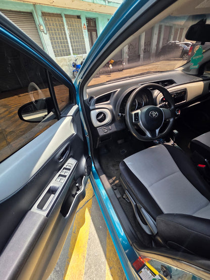 TOYOTA YARIS LE 2012