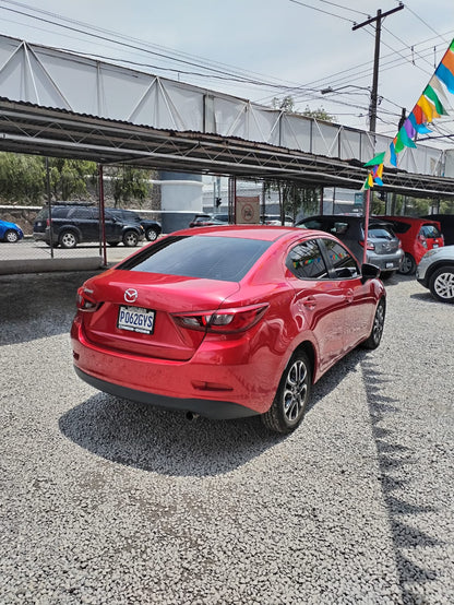 MAZDA SEDAN 2 2018