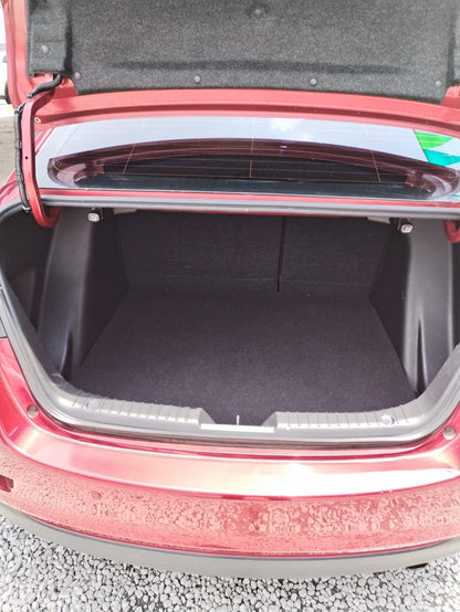MAZDA SEDAN 2 2018