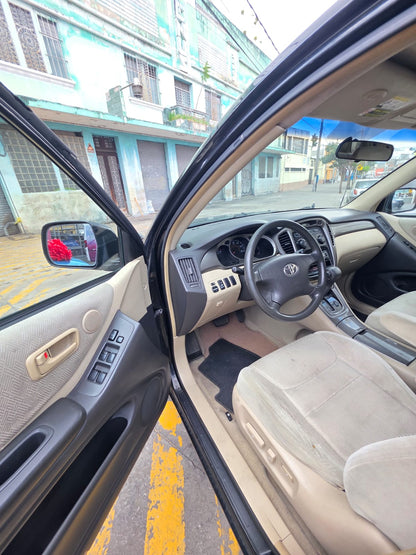 TOYOTA HIGHLANDER 2002