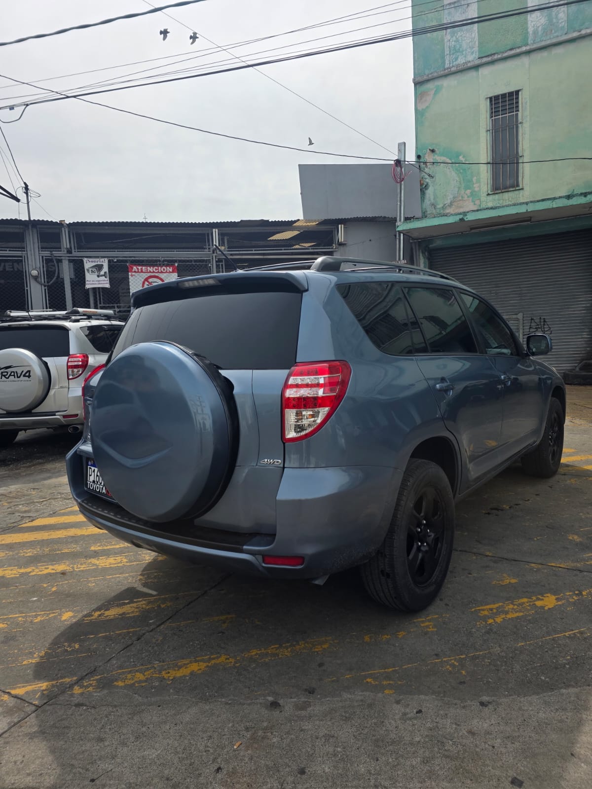 TOYOTA RAV4 4WD 2012