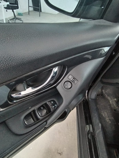 NISSAN ROGUE SV AWD 2017