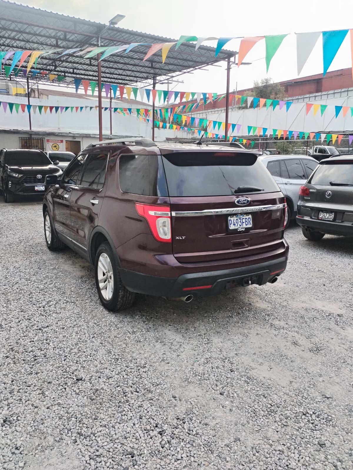 FORD EXPLORER XLT 2011
