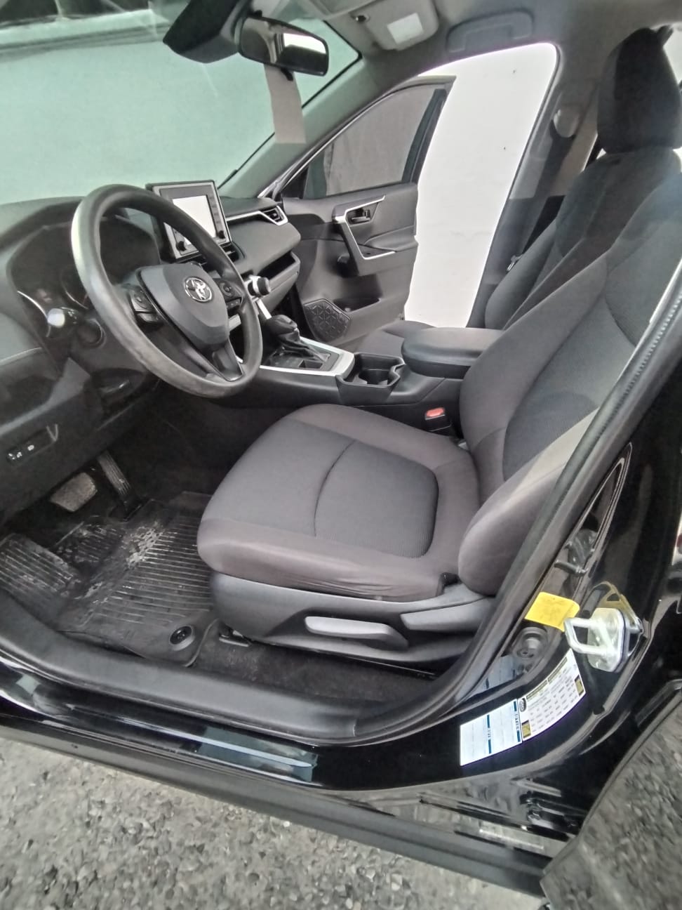 TOYOTA RAV4 LE AWD
