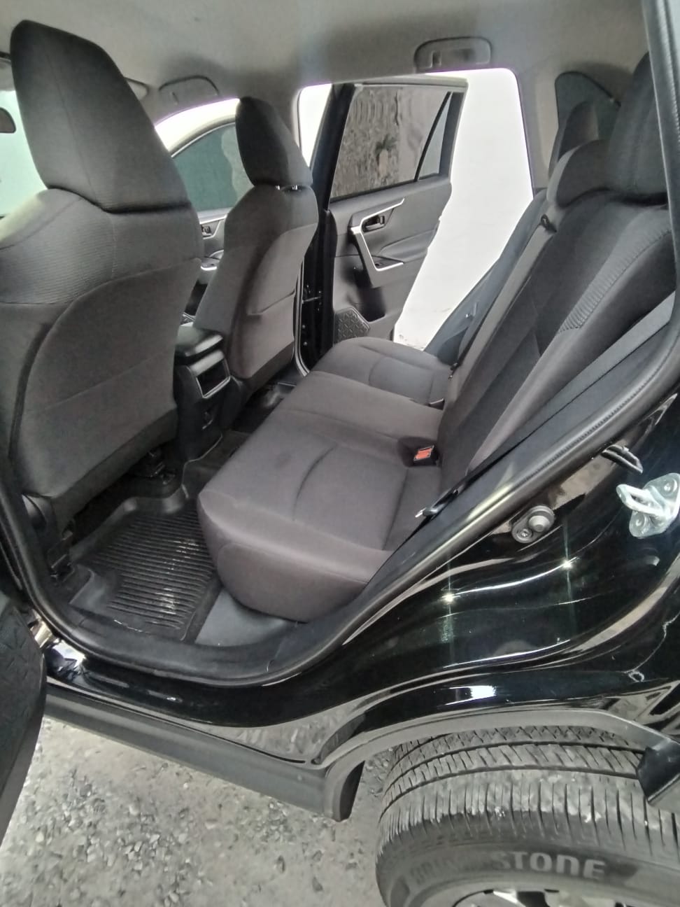 TOYOTA RAV4 LE AWD