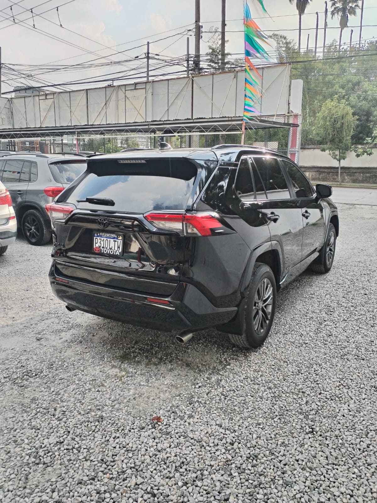 TOYOTA RAV4 LE AWD