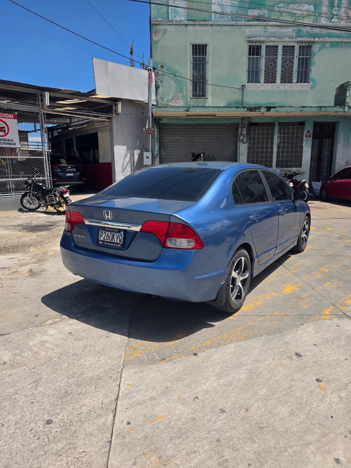 HONDA CIVIC LX 2011