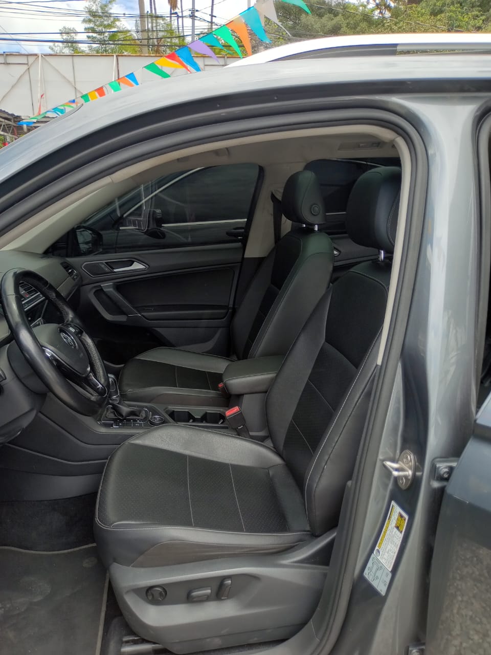 WOLKSWAGEN TIGUAN SEL 4MOTION AWD 2018