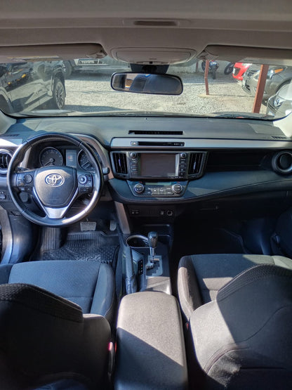 TOYOTA RAV4 XLE 2017