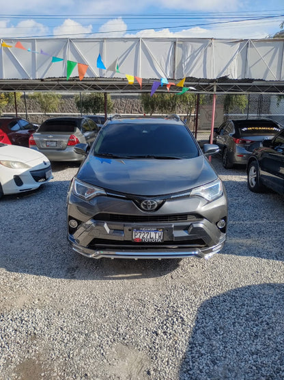 TOYOTA RAV4 XLE 2017
