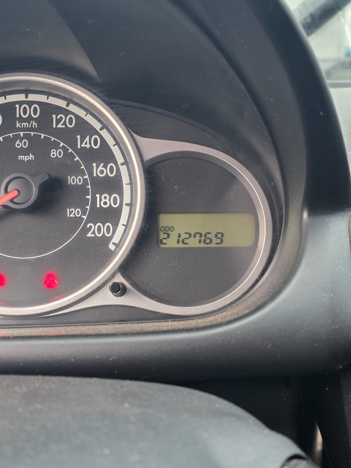 MAZDA 2 VERDE 2012
