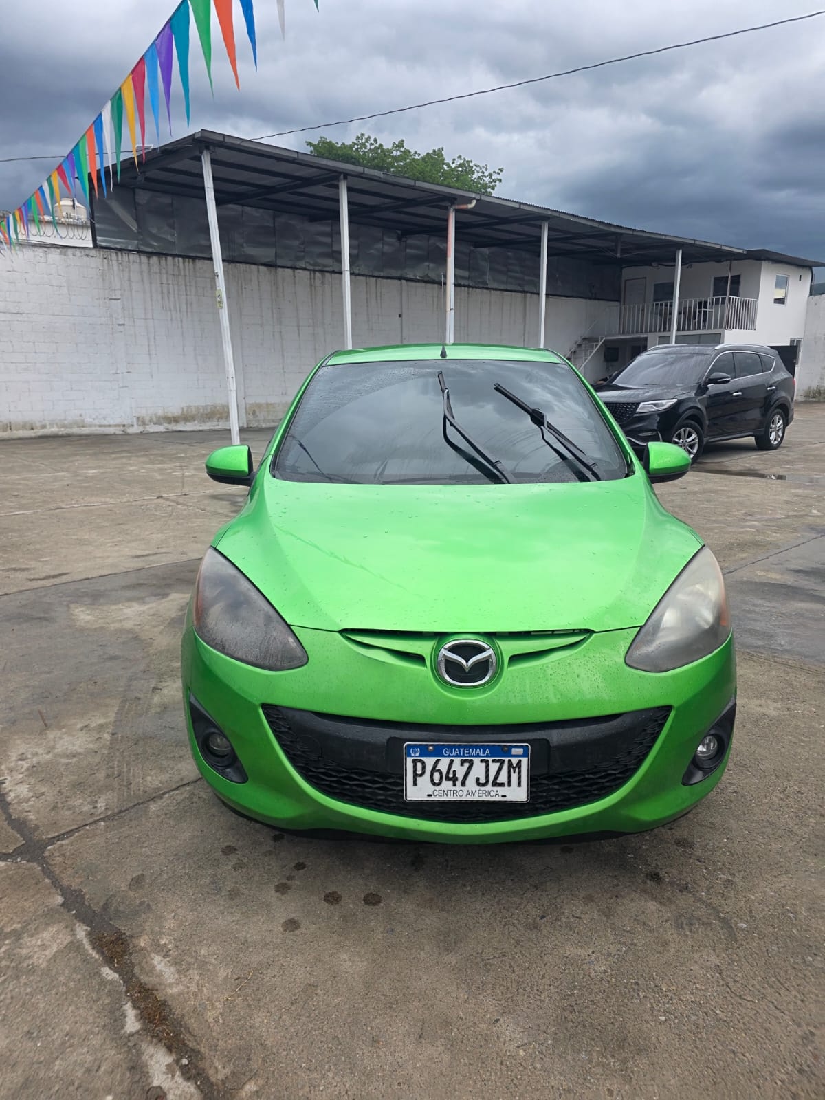 MAZDA 2 VERDE 2012