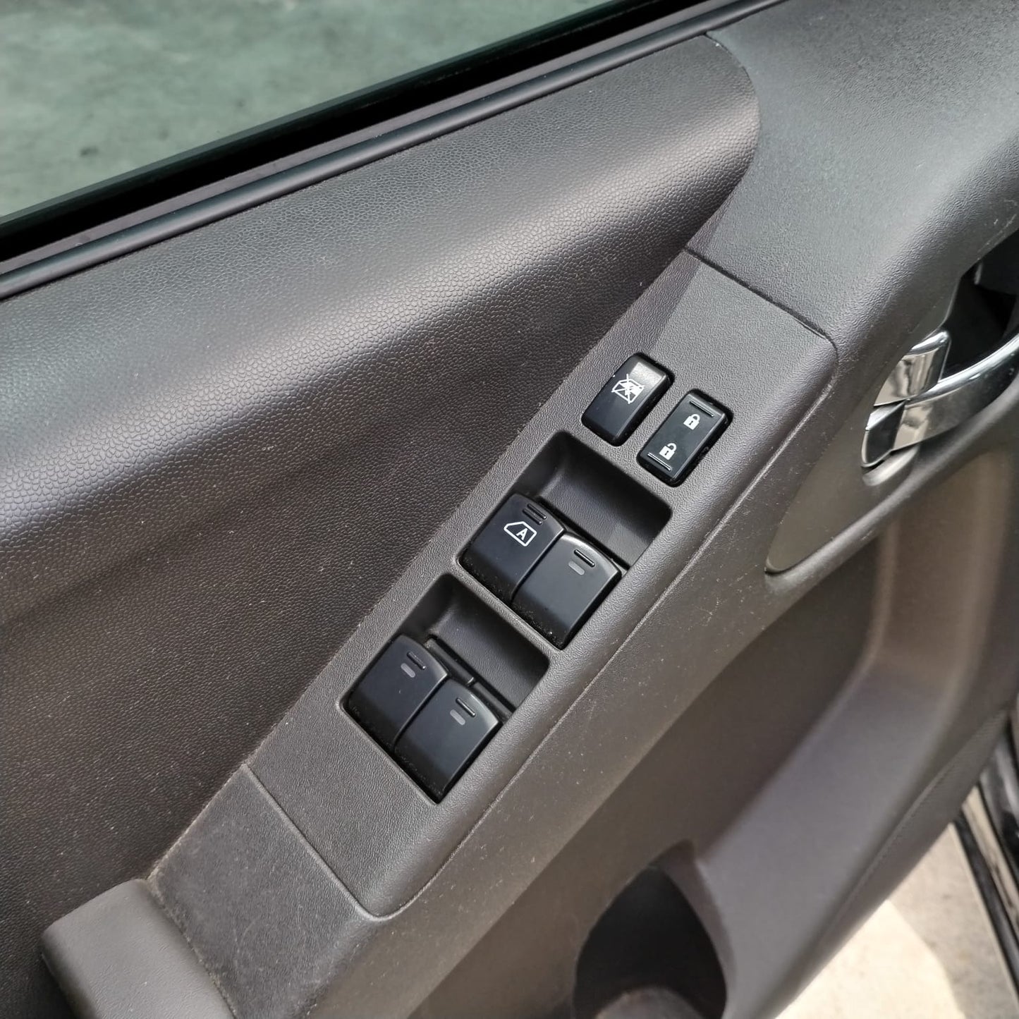 NISSAN FRONTIER LE 4WD 2006