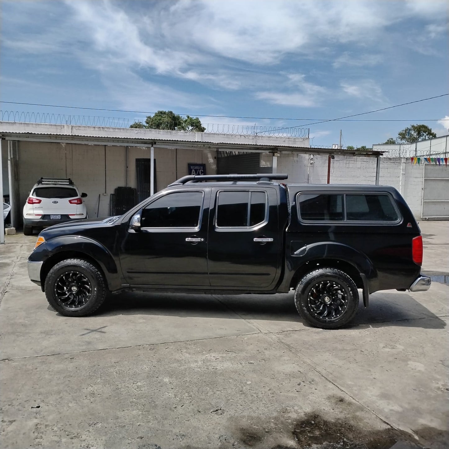NISSAN FRONTIER LE 4WD 2006