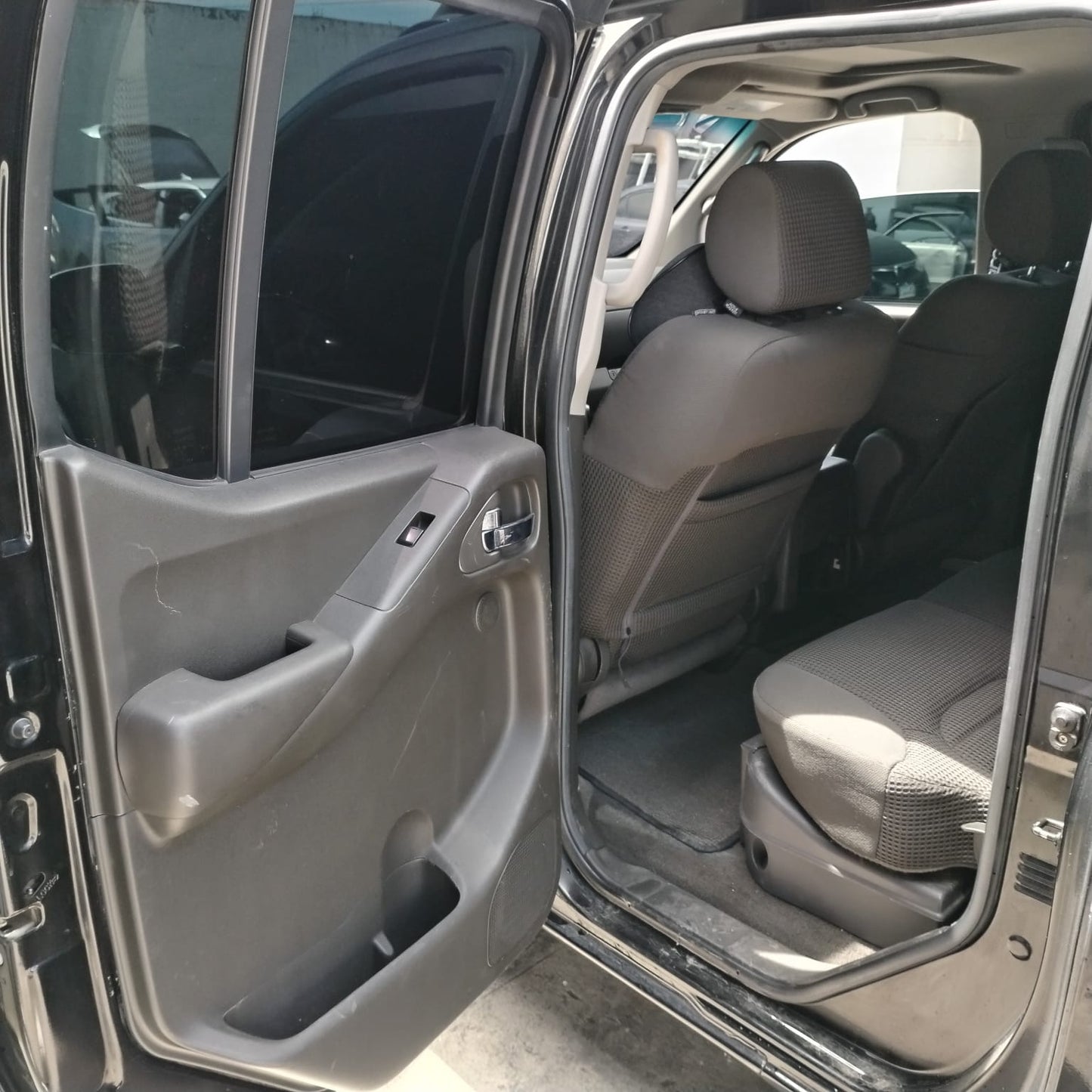 NISSAN FRONTIER LE 4WD 2006